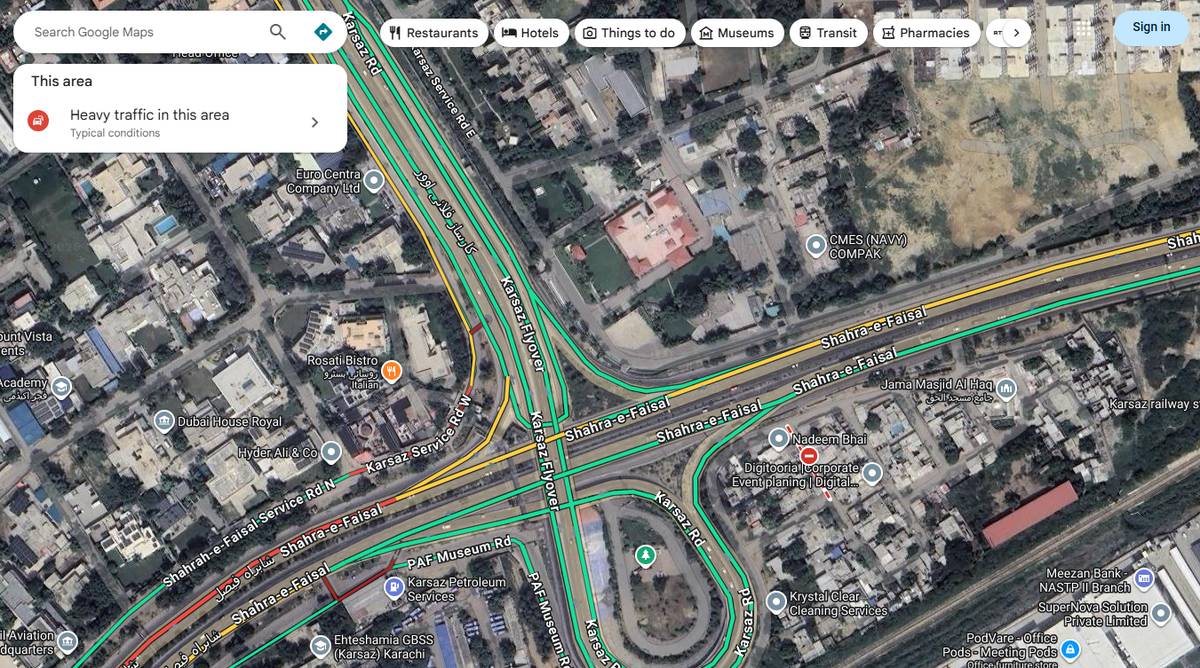 Traffic at Karsaz Flyover